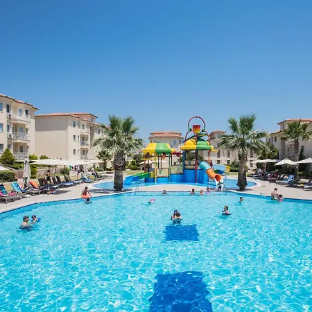 Sealight Family Club Hotel *