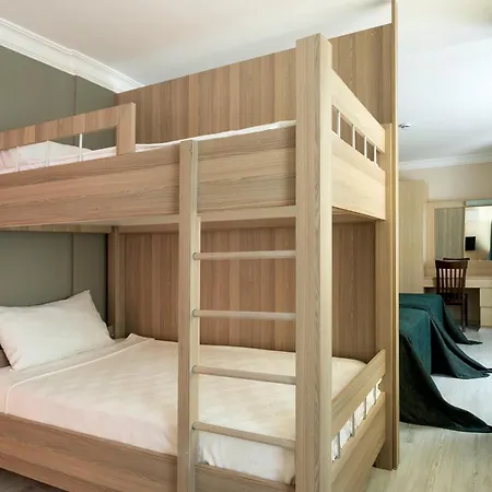 Hotel Sealight Family Club *